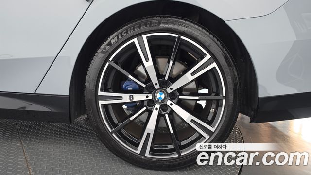 BMW 5 Series (G60) 530i xDrive M Sport 2025 — фото 27