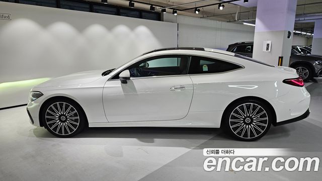 Mercedes-Benz CLE-Class (C236) CLE450 4MATIC Coupe 2025 — фото 3