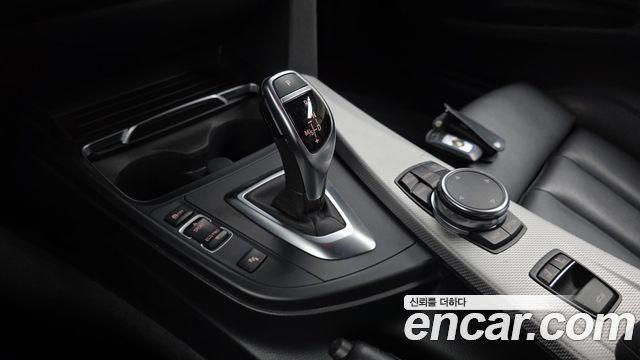 BMW 4 Series (F32) 428i M Sport Convertible 2016 — фото 9