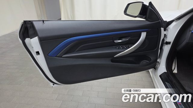 BMW 4 Series (F32) 428i M Sport Convertible 2016 — фото 28