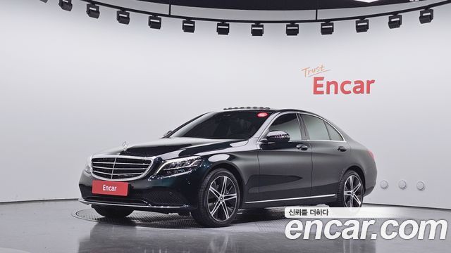 Mercedes-Benz C-Class (W205) C220 d 4MATIC Exclusive 2019 — фото 1