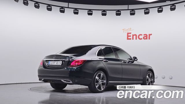 Mercedes-Benz C-Class (W205) C220 d 4MATIC Exclusive 2019 — фото 2