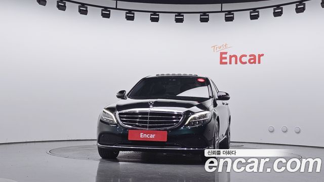 Mercedes-Benz C-Class (W205) C220 d 4MATIC Exclusive 2019 — фото 3