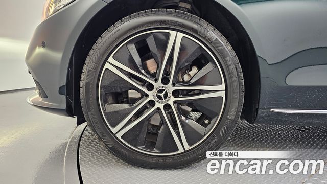 Mercedes-Benz C-Class (W205) C220 d 4MATIC Exclusive 2019 — фото 5