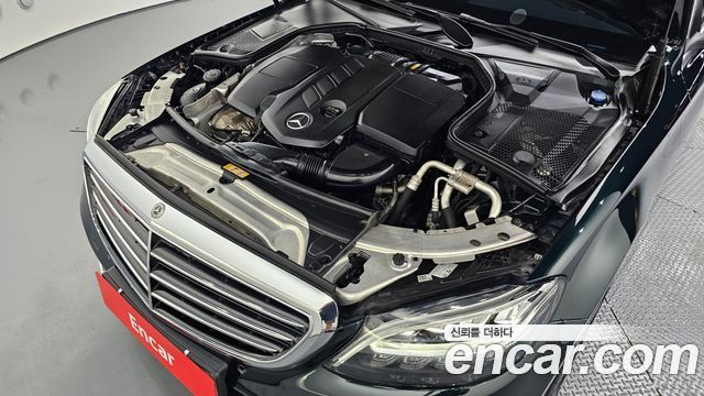 Mercedes-Benz C-Class (W205) C220 d 4MATIC Exclusive 2019 — фото 6