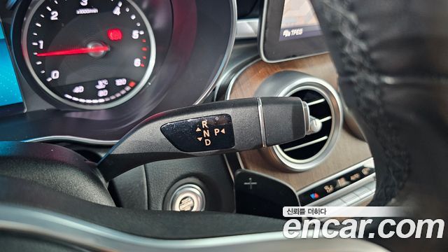 Mercedes-Benz C-Class (W205) C220 d 4MATIC Exclusive 2019 — фото 9
