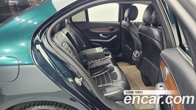 Mercedes-Benz C-Class (W205) C220 d 4MATIC Exclusive 2019 — фото 12