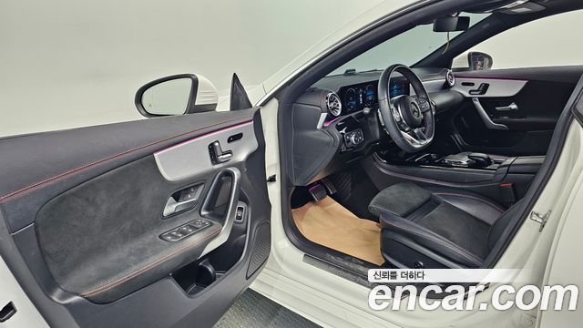 Mercedes-Benz CLA-Class (C118) CLA250 4MATIC 2021 — фото 10