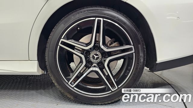 Mercedes-Benz CLA-Class (C118) CLA250 4MATIC 2021 — фото 21