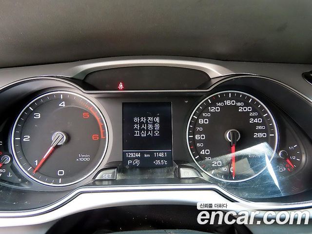 Audi A4 30 TDI B8 2015 — фото 9