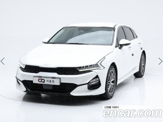 Kia K5 (III) 2.0 Trendy 2023 — фото 1
