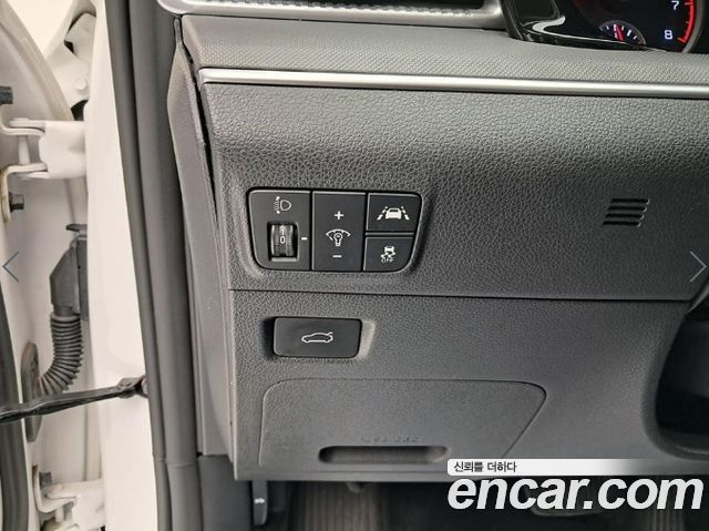 Kia K5 (III) 2.0 Trendy 2023 — фото 17