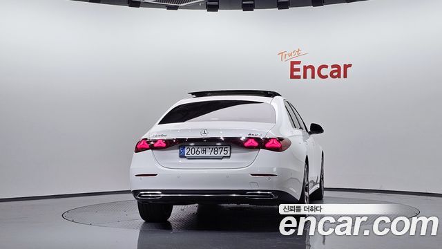 Mercedes-Benz E-Class (W214) E220d 4MATIC Exclusive 2024 — фото 4