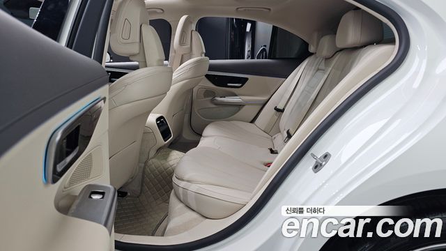 Mercedes-Benz E-Class (W214) E220d 4MATIC Exclusive 2024 — фото 12
