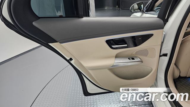 Mercedes-Benz E-Class (W214) E220d 4MATIC Exclusive 2024 — фото 25