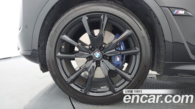 BMW X7 (G07) M60i xDrive M sport 6STR 2024 — фото 5