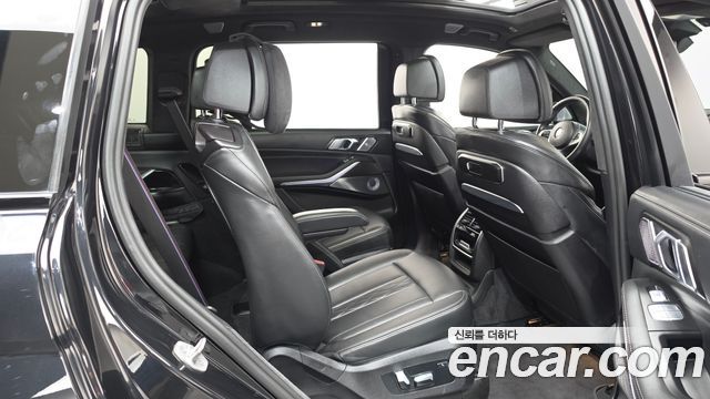 BMW X7 (G07) M60i xDrive M sport 6STR 2024 — фото 11