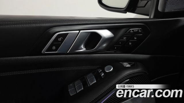 BMW X7 (G07) M60i xDrive M sport 6STR 2024 — фото 30