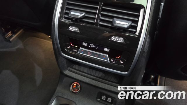 BMW X7 (G07) M60i xDrive M sport 6STR 2024 — фото 37