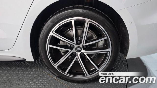 Audi A5 (B10) 40 TFSI Quattro S Line 2025 — фото 21