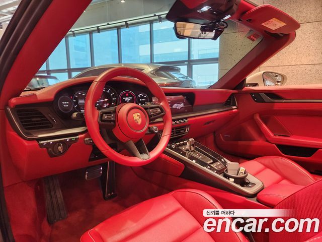 Porsche 911 (992) Carrera 4S Cabriolet 2024 — фото 8