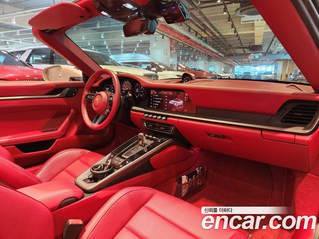 Porsche 911 (992) Carrera 4S Cabriolet 2024 — фото 9