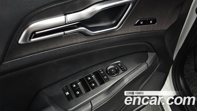 Kia Sportage (V) Gasoline 1.6 Turbo 2WD Signature 2025 — фото 17