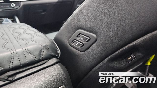 Kia Sportage (V) Gasoline 1.6 Turbo 2WD Signature 2025 — фото 19