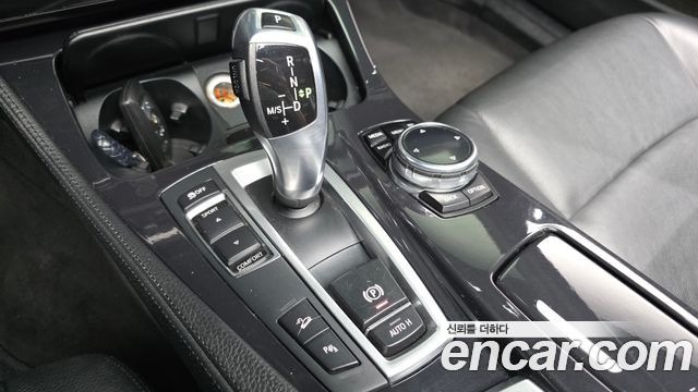 BMW 5 Series (F10) 520d xDrive 2014 — фото 9