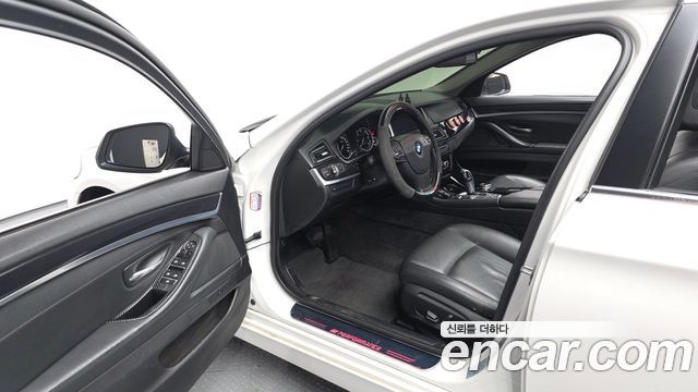 BMW 5 Series (F10) 520d xDrive 2014 — фото 10