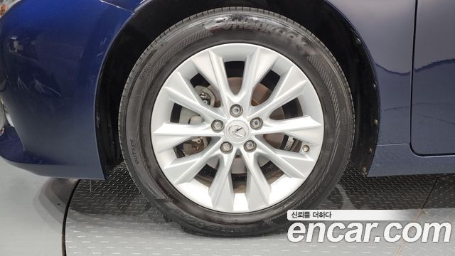 Lexus ES300h premium XV60 2015 — фото 5