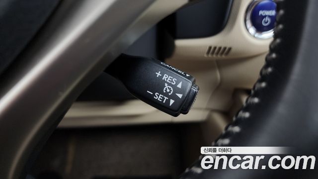 Lexus ES300h premium XV60 2015 — фото 16