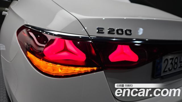 Mercedes-Benz E-Class (W214) E200 Avantgarde 2025 — фото 23