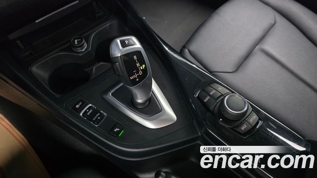 BMW 1 Series (F20) 118d Urban Pack1 5Dr 2014 — фото 9