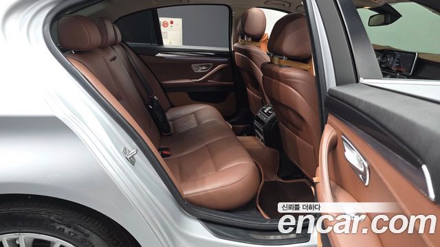 BMW 5 Series (F10) 520d 2015 — фото 12