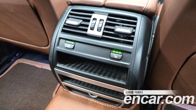BMW 5 Series (F10) 520d 2015 — фото 19