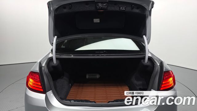 BMW 5 Series (F10) 520d 2015 — фото 20