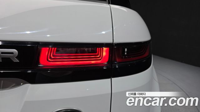 Land Rover Range Rover Evoque (II) P250 SE 2022 — фото 23