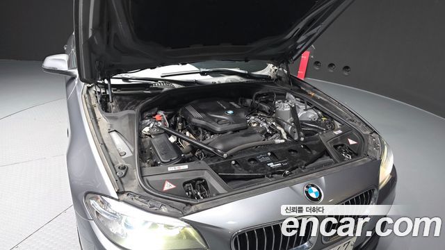 BMW 5 Series (F10) 520d 2015 — фото 6