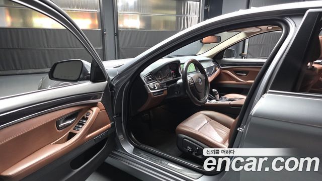 BMW 5 Series (F10) 520d 2015 — фото 10