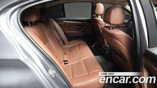 BMW 5 Series (F10) 520d 2015 — фото 12