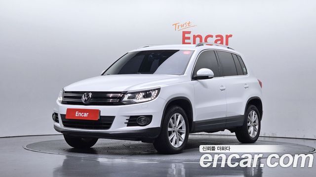 Volkswagen Tiguan 2.0 TDI Comfort 5N 2016 — фото 1