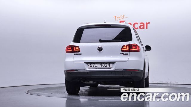 Volkswagen Tiguan 2.0 TDI Comfort 5N 2016 — фото 4