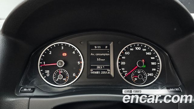 Volkswagen Tiguan 2.0 TDI Comfort 5N 2016 — фото 8