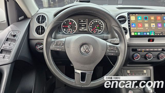 Volkswagen Tiguan 2.0 TDI Comfort 5N 2016 — фото 13