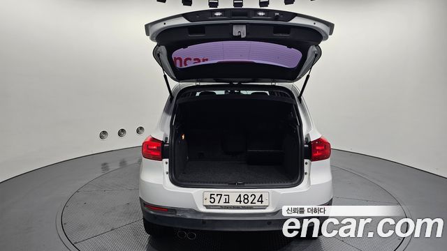 Volkswagen Tiguan 2.0 TDI Comfort 5N 2016 — фото 20