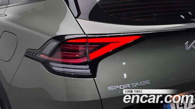 Kia Sportage (V) Gasoline 1.6 Turbo 2WD Signature Gravity 2022 — фото 23