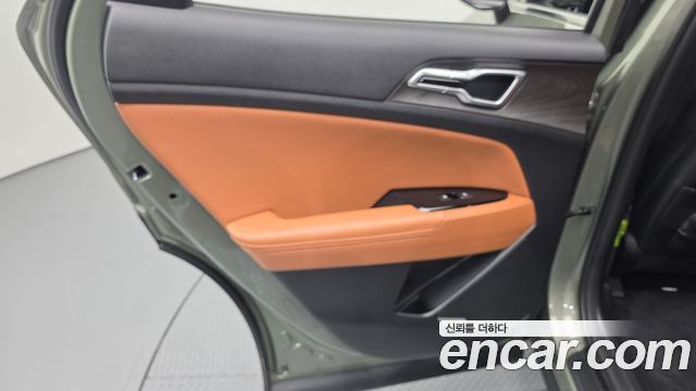 Kia Sportage (V) Gasoline 1.6 Turbo 2WD Signature Gravity 2022 — фото 25