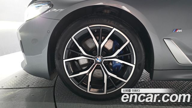 BMW 5 Series (G30) 530i M Sport Package 2023 — фото 5