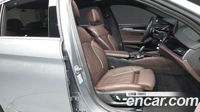 BMW 5 Series (G30) 530i M Sport Package 2023 — фото 11